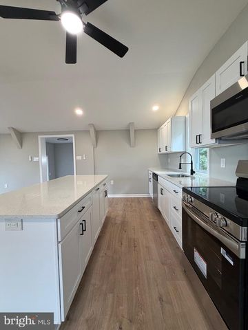 6045 BAYVIEW RD, Saint Leonard, MD 20685