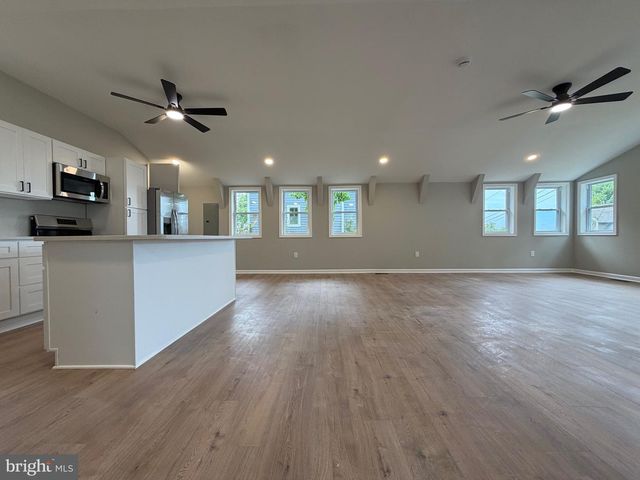 6045 BAYVIEW RD, Saint Leonard, MD 20685
