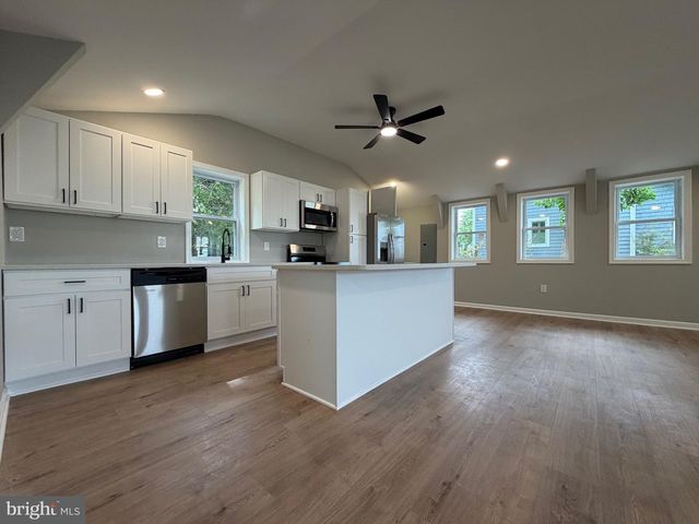 6045 BAYVIEW RD, Saint Leonard, MD 20685