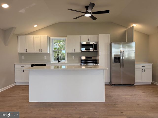 6045 BAYVIEW RD, Saint Leonard, MD 20685