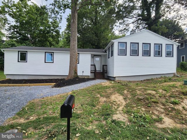 6045 BAYVIEW RD, Saint Leonard, MD 20685