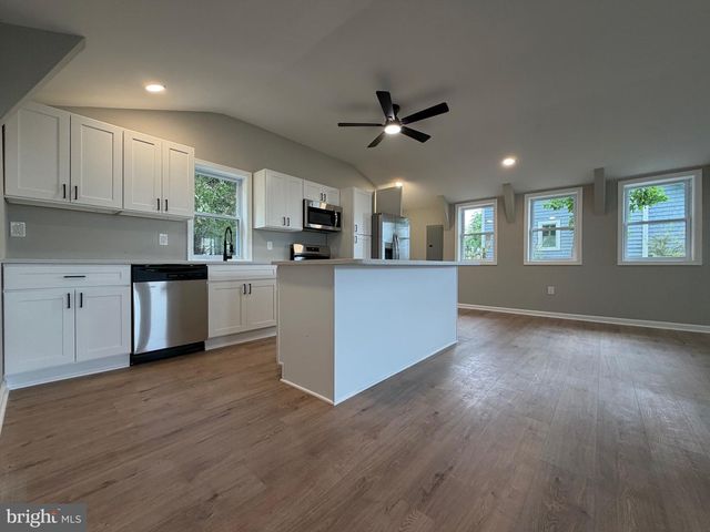 6045 BAYVIEW RD, Saint Leonard, MD 20685