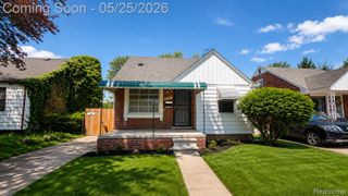 12585 Duchess Street, Detroit, MI 48224