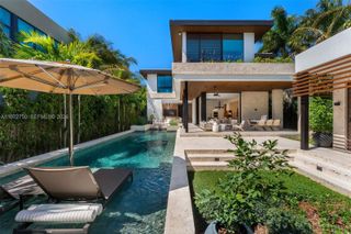 2145 Meridian Ave, Miami Beach, FL 33139