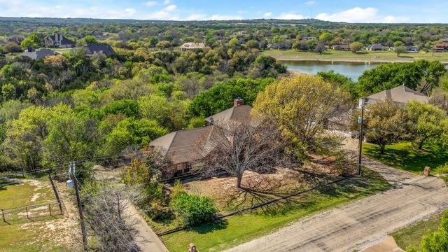 149 Lakeview Drive, Aledo, TX 76008