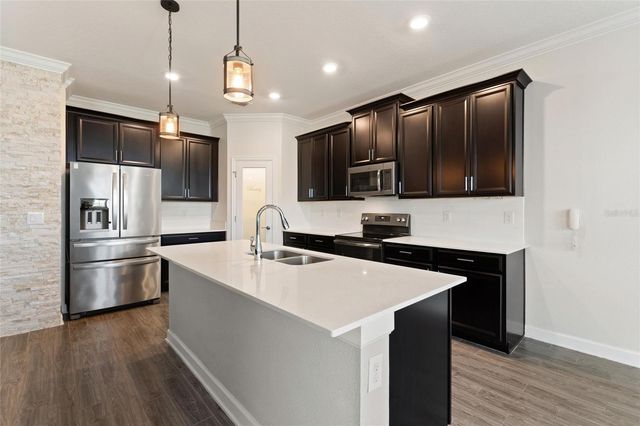 8809 BETH PAGE LN, Davenport, FL 33896