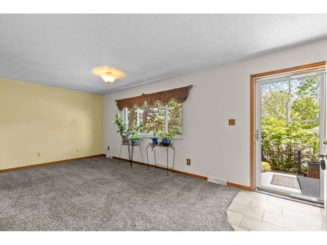 2821 W 24th St, Greeley, CO 80634