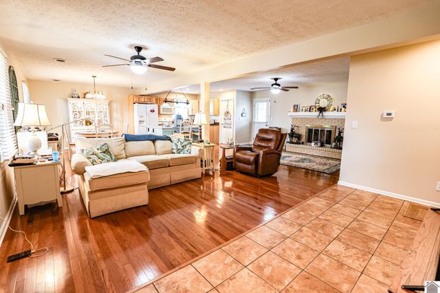 145 Willowick Trail, Paducah, KY 42003