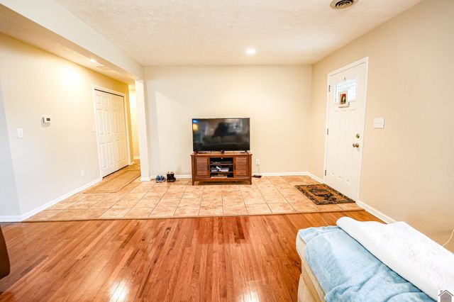 145 Willowick Trail, Paducah, KY 42003