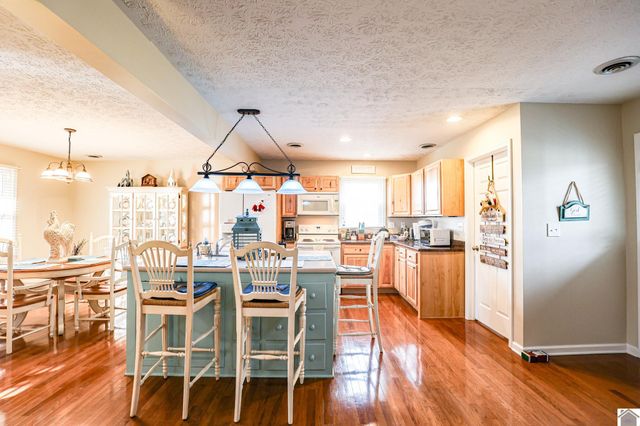 145 Willowick Trail, Paducah, KY 42003