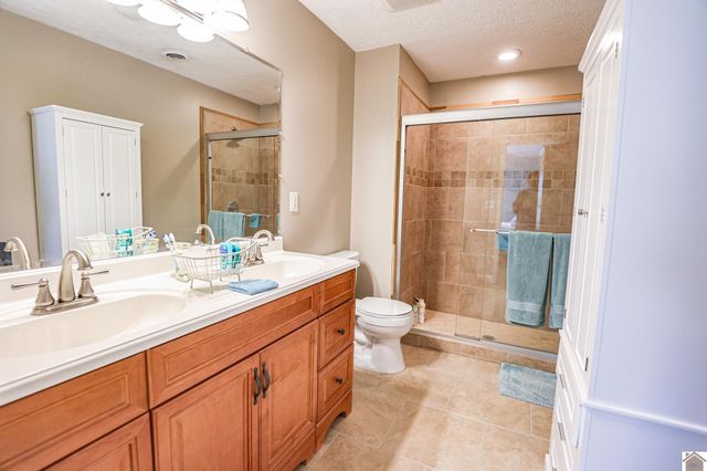 145 Willowick Trail, Paducah, KY 42003