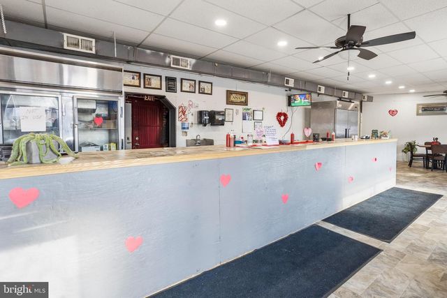 621 MARYLAND AVE, Wilmington, DE 19805