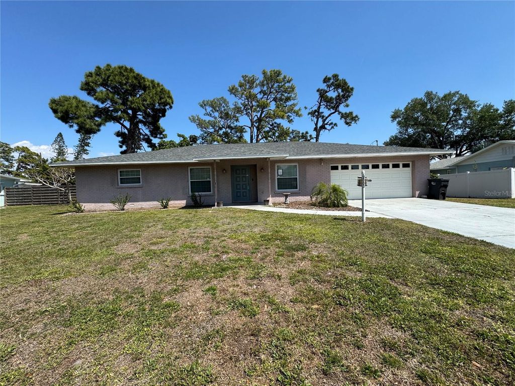 2003 48TH STREET W, Bradenton, FL 34209