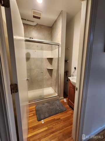 378 George Street 201, New Brunswick, NJ 08901