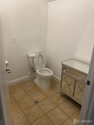 378 George Street 201, New Brunswick, NJ 08901