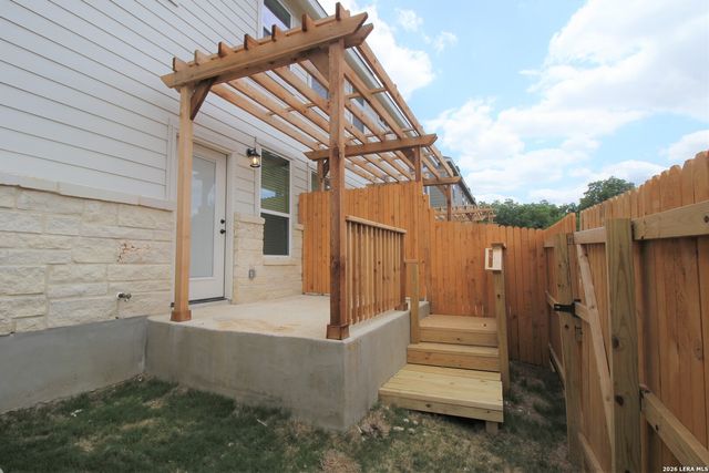 338 UNTERMAIER ST, New Braunfels, TX 78130