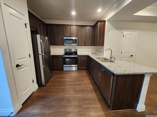 338 UNTERMAIER ST, New Braunfels, TX 78130
