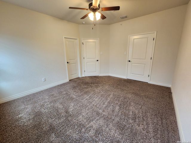 338 UNTERMAIER ST, New Braunfels, TX 78130