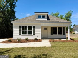 6 Roundtree Street, Statesboro, GA 30458