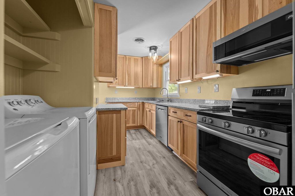 Image 7 of property listing at 132 Ward Lane Lot40, Manteo, NC 27954