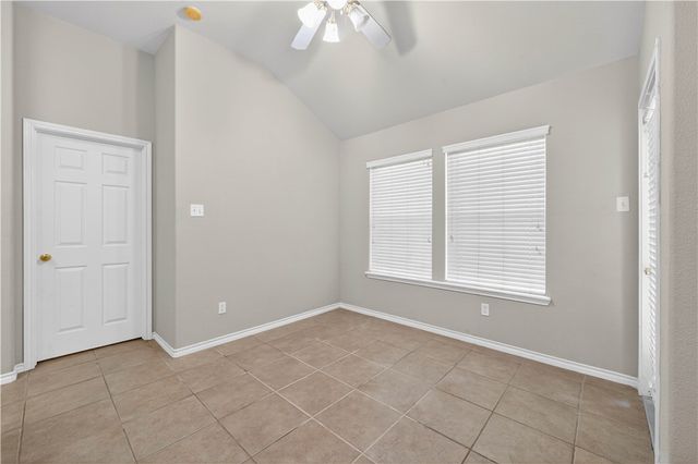 6709 Tudor Dr, Corpus Christi, TX 78414