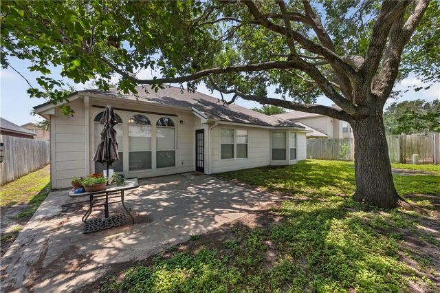 6709 Tudor Dr, Corpus Christi, TX 78414