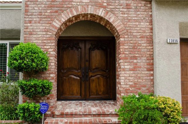 23856 Stagg Street, West Hills, CA 91304