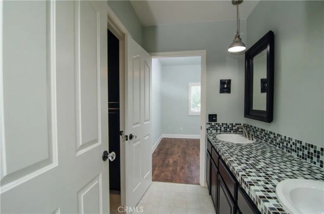 23856 Stagg Street, West Hills, CA 91304