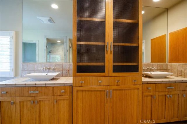 23856 Stagg Street, West Hills, CA 91304