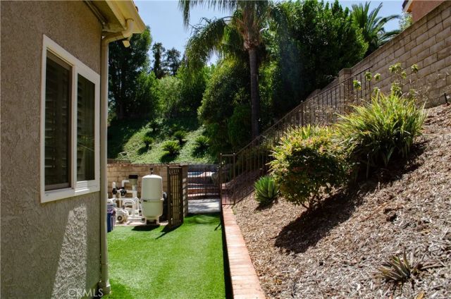23856 Stagg Street, West Hills, CA 91304