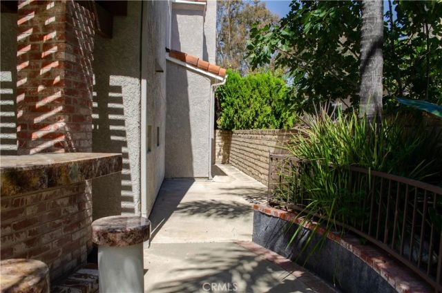 23856 Stagg Street, West Hills, CA 91304
