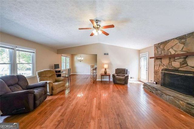 2959 CREEKSTONE Drive, Acworth, GA 30102