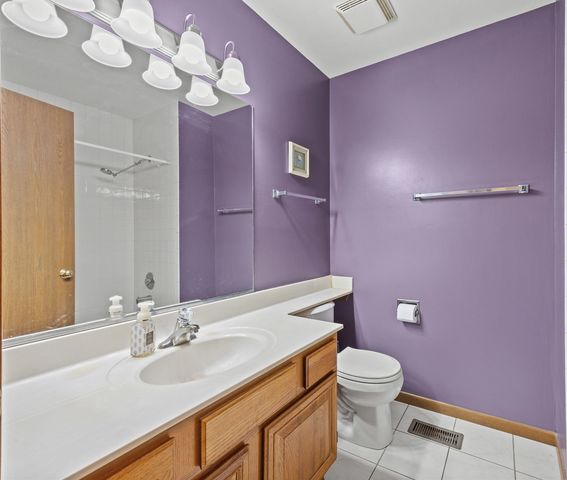1816 Vermont Drive, Elk Grove Village, IL 60007