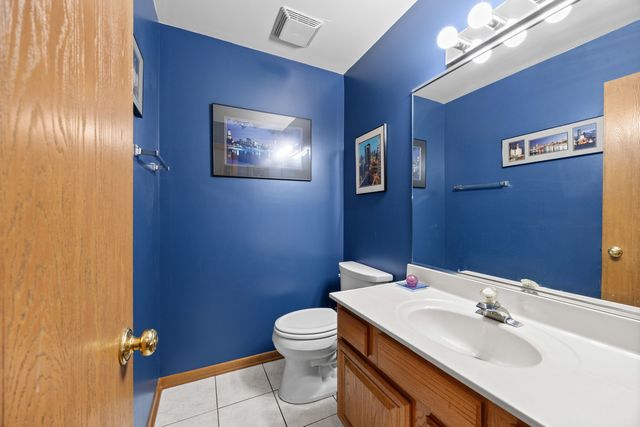 1816 Vermont Drive, Elk Grove Village, IL 60007