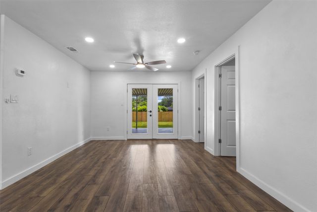 2006 Ridgeway Street, Arlington, TX 76010