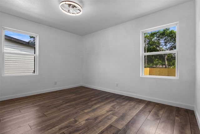 2006 Ridgeway Street, Arlington, TX 76010