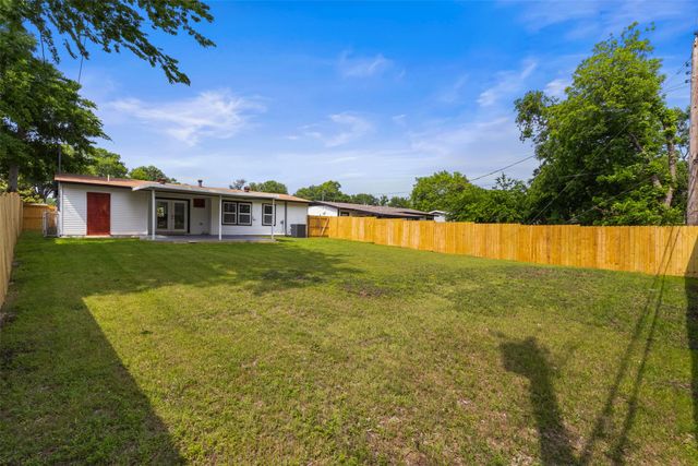 2006 Ridgeway Street, Arlington, TX 76010