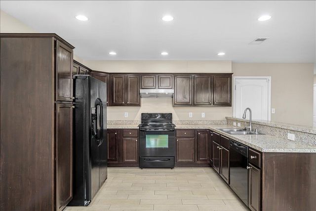 3014 Falling Leaves Lane, Lexington, KY 40509