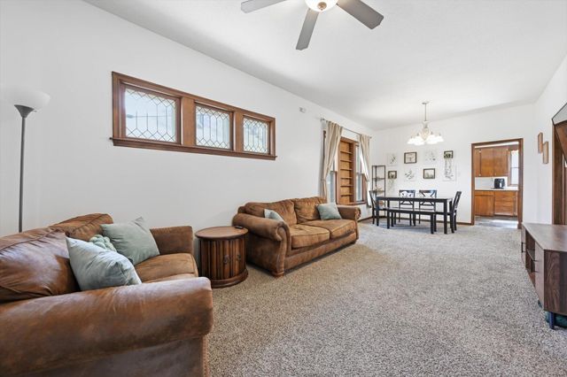 1 LAINSON Avenue, Council Bluffs, IA 51503