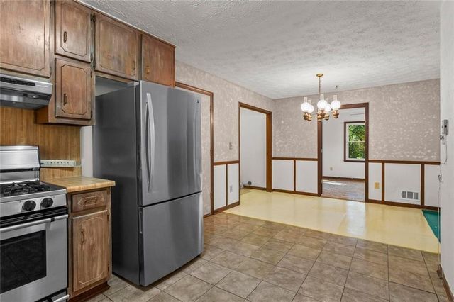 145 Carriage Circle, Stockbridge, GA 30281