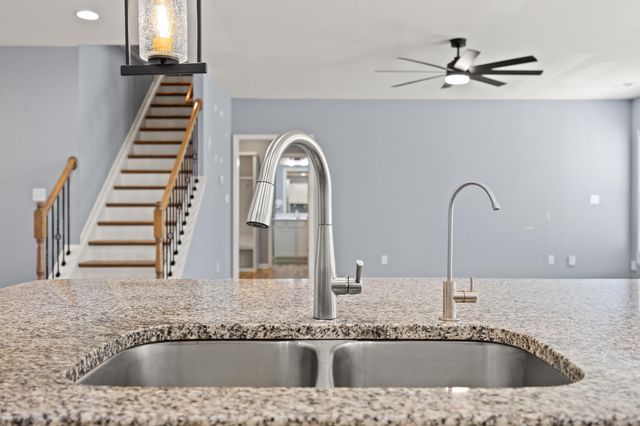 312 Rowanberry Drive, Nicholasville, KY 40356