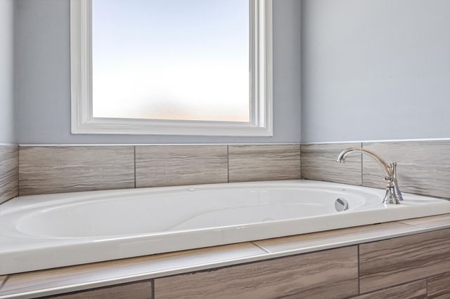 312 Rowanberry Drive, Nicholasville, KY 40356