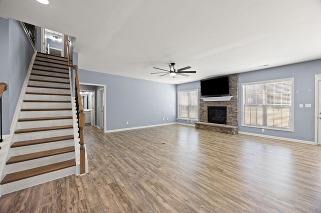 312 Rowanberry Drive, Nicholasville, KY 40356