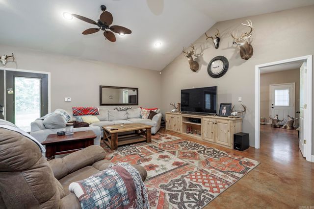 43 Tracelwood Drive, Arkadelphia, AR 71923