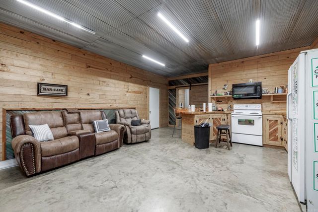 43 Tracelwood Drive, Arkadelphia, AR 71923