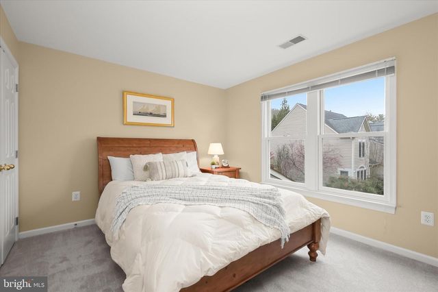 12 SAWGRASS CT, Lutherville Timonium, MD 21093