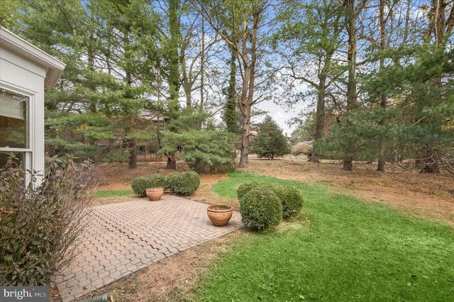 12 SAWGRASS CT, Lutherville Timonium, MD 21093