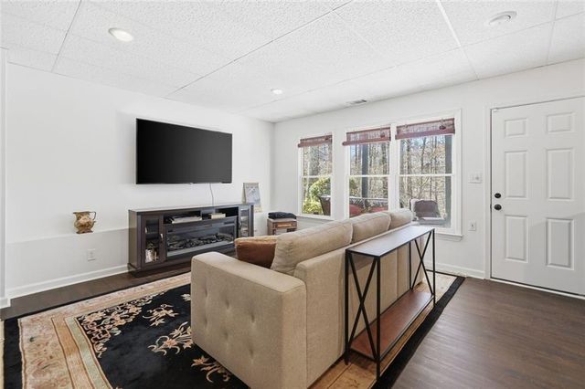 109 Piedmont Lane, Woodstock, GA 30189