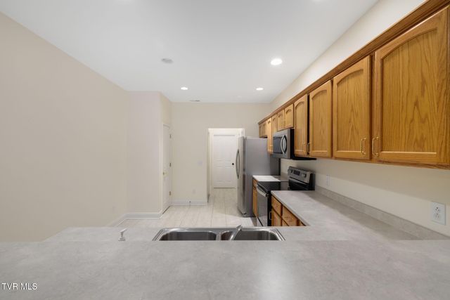 184 Avonlea Place 184, Johnson City, TN 37604