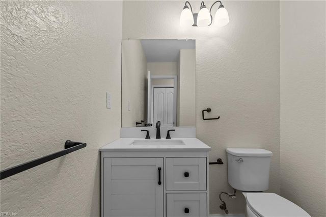 3469 Marabou LN, Virginia Beach, VA 23451